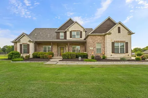 8432 Stallion St, Denton, TX 76208