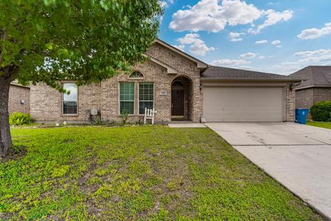 113 Stonegate Blvd, Alvarado, TX 76009