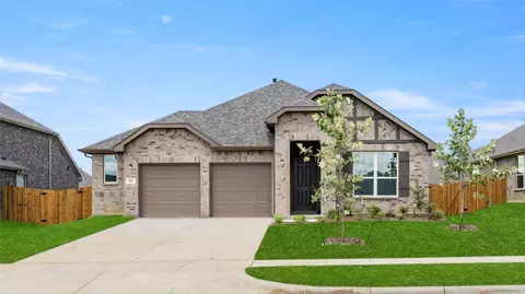 421 Lamb Ln, Waxahachie, TX 75167