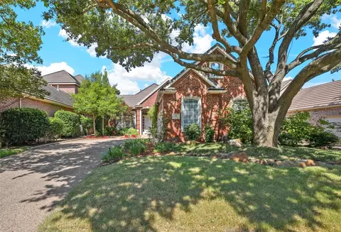 12 Fairway Dr, Frisco, TX 75034