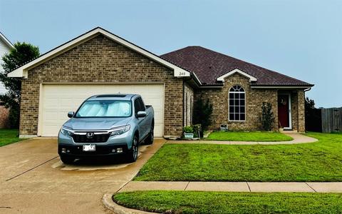 240 Centennial Pl, Crowley, TX 76036