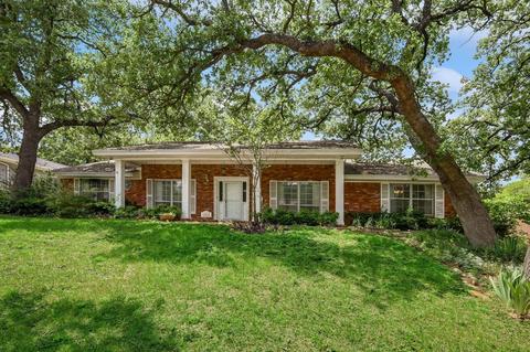1504 Cienegas Cir, Fort Worth, TX 76112