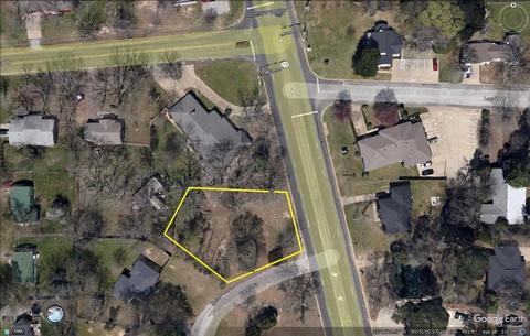 902 Palestine St, Athens, TX 75751