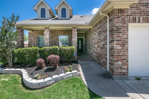 5832 Water Ridge Ct, Fort Worth, TX 76179