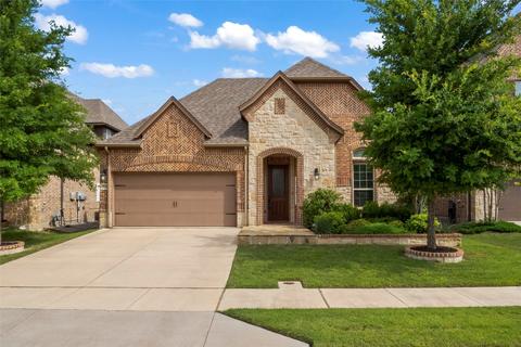 1725 Halifax St, Roanoke, TX 76262