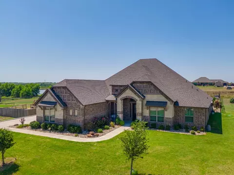 221 Ocelot Ln, Venus, TX 76084