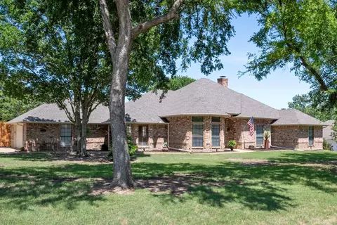 1612 Creek Bend Dr, Midlothian, TX 76065
