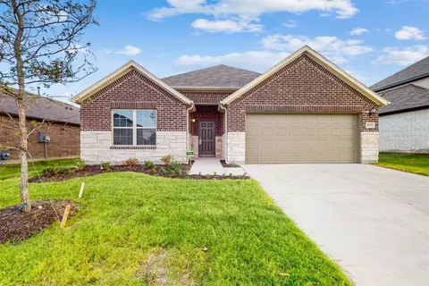 8913 Bronze Meadow Dr, Fort Worth, TX 76131