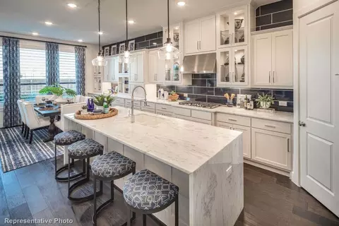 712 Bluestem Dr, Aubrey, TX 76227