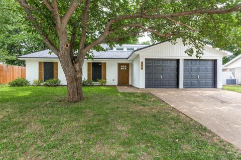 314 Sixpence Ln, Euless, TX 76039