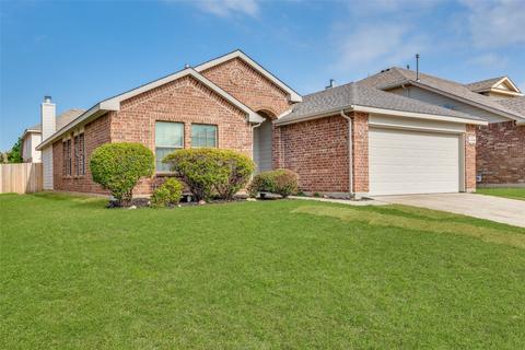 5849 Arena Cir, Fort Worth, TX 76179