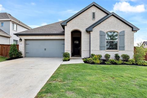 4000 Fox Trotter Dr, Aubrey, TX 76227