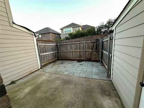11 Abbey Rd, Euless, TX 76039 photo 4