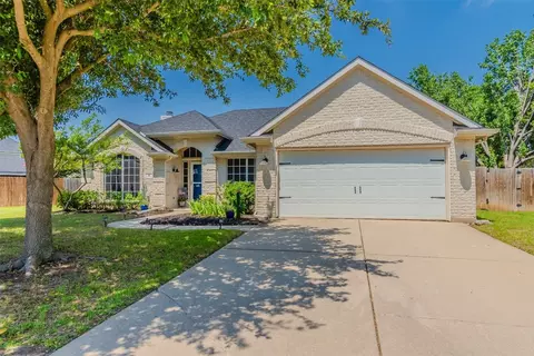 4 Mystic Ct, Mansfield, TX 76063