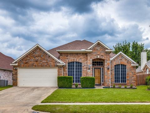 4224 Tiffany Trl, Grand Prairie, TX 75052