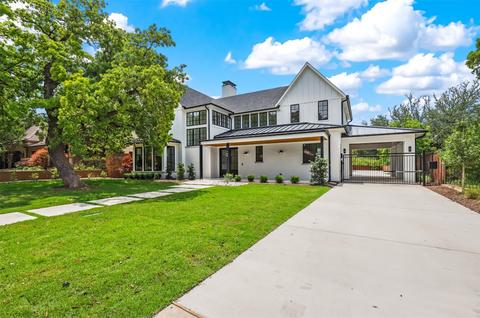 109 Crestwood Dr, Fort Worth, TX 76107