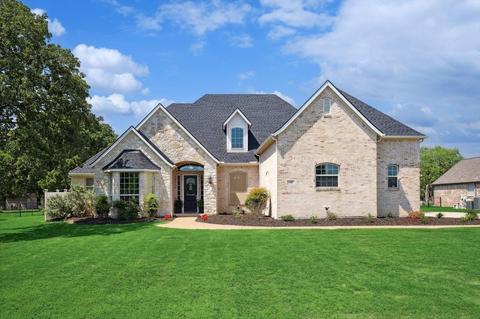 720 Carrie Ln, Lakewood Village, TX 75068