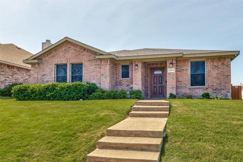 2043 Pecan Creek Dr, Mesquite, TX 75181