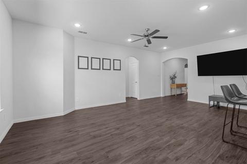 143 Willowbend Loop, Mabank, TX 75147 photo 6