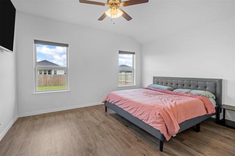 143 Willowbend Loop, Mabank, TX 75147 photo 12