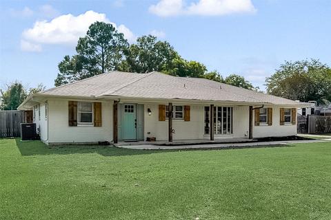 702 S 4th St, Crandall, TX 75114