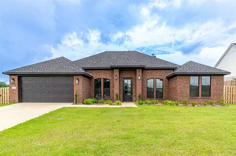 16314 Clearview Dr, Lindale, TX 75771