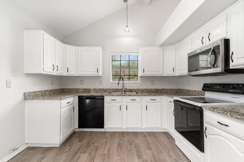 4617 Carmel Ln, Rowlett, TX 75088