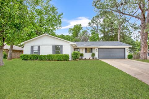 2403 Arapaho Dr, Denison, TX 75020