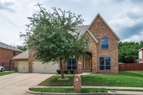 2311 Comanche Trl, Grand Prairie, TX 75052