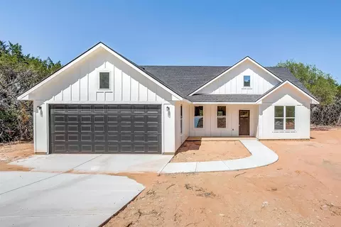 5609 N Lakeside Hills Ct, Granbury, TX 76048