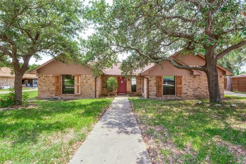 2005 Libby Ln, Grand Prairie, TX 75050