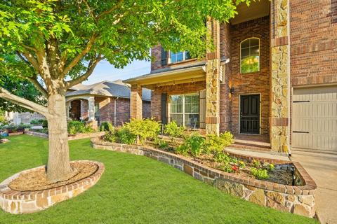 5713 Comanche Peak Dr, Fort Worth, TX 76179