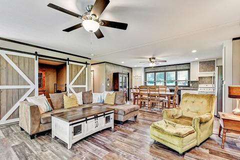474 Valley Ranch Rd, Sherman, TX 75092