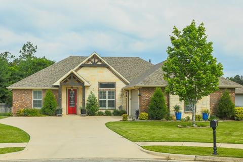 716 Abbey Rd, Lindale, TX 75771