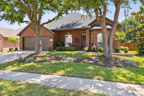 2404 Champlain Ln, Denton, TX 76210 photo 4