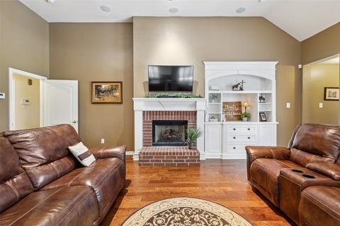 2404 Champlain Ln, Denton, TX 76210 photo 13