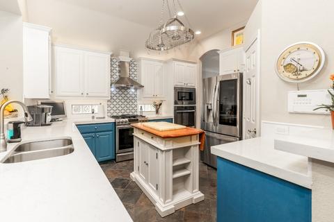 363 Pine Valley Dr, Fairview, TX 75069