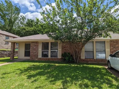 2519 Windy Pine Ln, Arlington, TX 76015