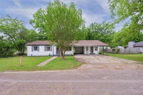 1211 Earnest St, Mount Pleasant, TX 75455