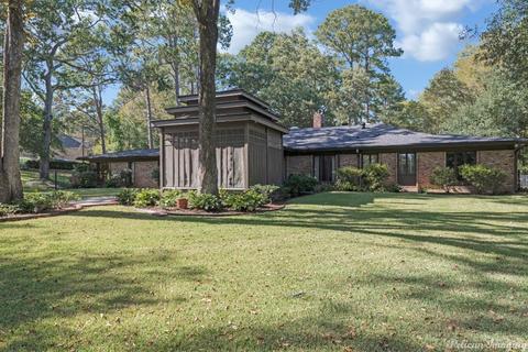 414 Spring Lake Dr, Shreveport, LA 71106