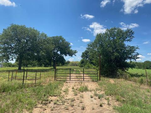 424 County Road 418b, Dublin, TX 76446