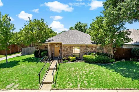 2802 Stoneridge Dr, Garland, TX 75044