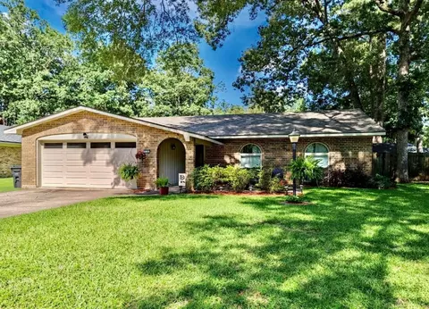 214 Sherwood Ln, Haughton, LA 71037