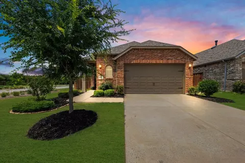 1201 Shire Dr, Aubrey, TX 76227