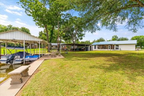 125 Elaina Dr, Trinidad, TX 75163