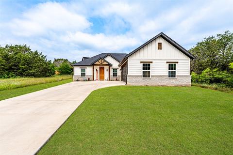 5202 Stoneridge Dr, Granbury, TX 76048