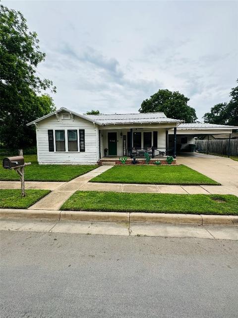 775 W Tarleton St, Stephenville, TX 76401