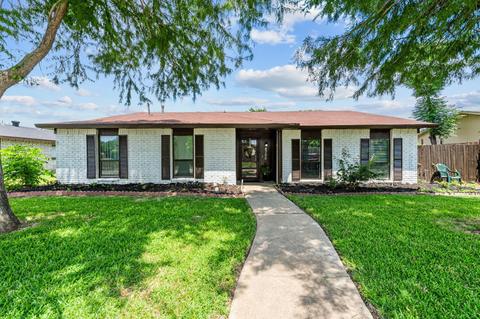 4705 Spanish Trl, Grand Prairie, TX 75052