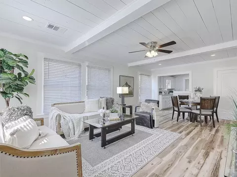131 E Hull St, Denison, TX 75021