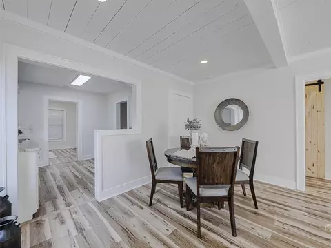 131 E Hull St, Denison, TX 75021 photo 5